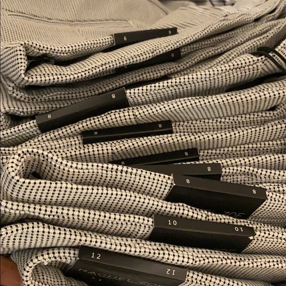 New woman’s Rachel Zoe pant. White with black dots - Picture 9 of 11